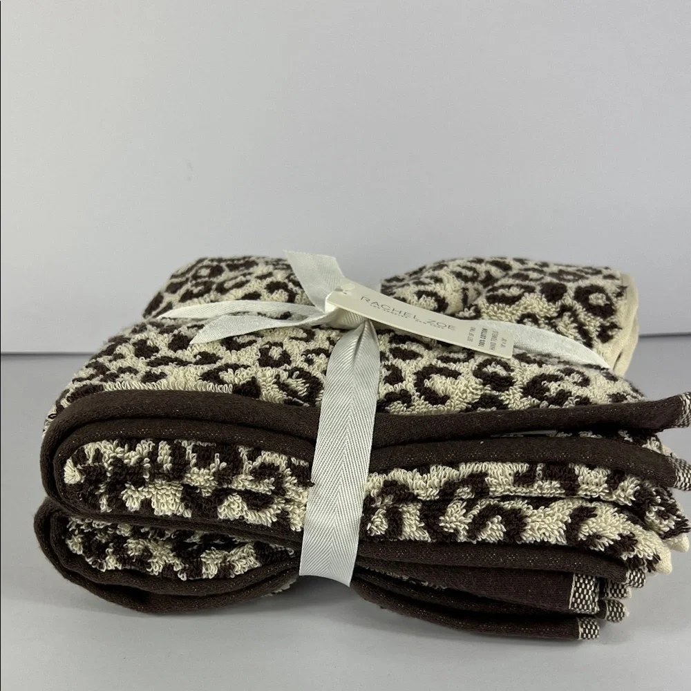 2 Pc Rachel Zoe Leopard Cheetah Animal Print Bath Hand Towels 100% Cotton NEW